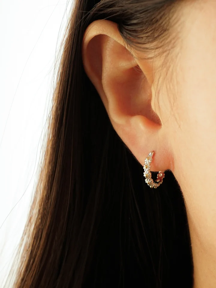 Ivette Daisy Hoop Earrings - Image 2