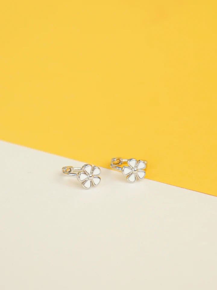 Uri Flower Tiny Huggie Earrings (Silver)